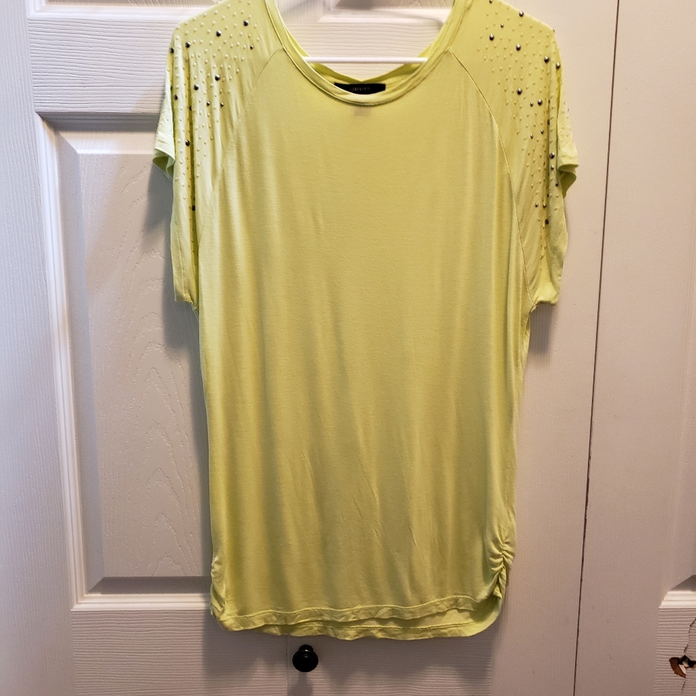Forever 21 Light Lime Green with Embellished Short Sleeve‎ Top Size M